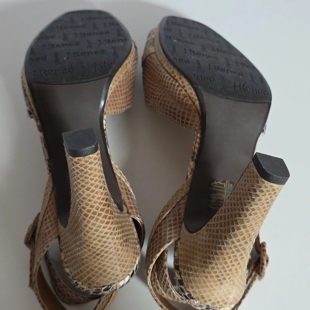 J. Renee Kinnon Brown Snake Print Sandals. Size 9 Medium.